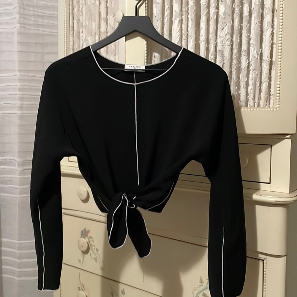 Aritzia top